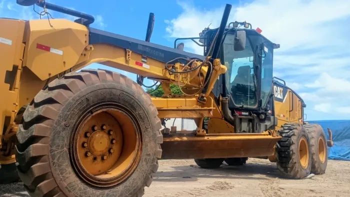 Motoniveladora caterpillar 140M
