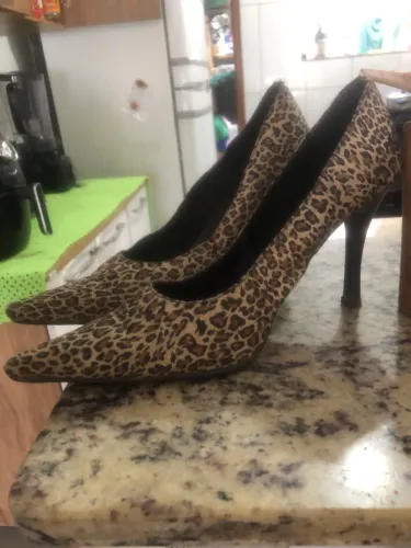 Scarpin de cetim 37