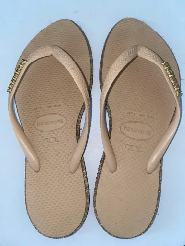 Havaiana com gliter