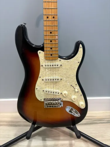 Fender Stratocaster 2015 Made in Mexico Sunburst