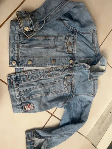 Jaquetinha jeans infantil tamanho 8