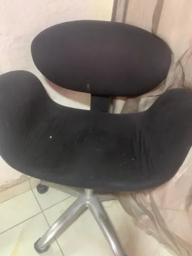 Cadeira pra atendente