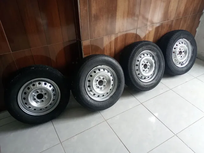 Jogo de rodas aro 13 Fiat 4 furos 175/70/13