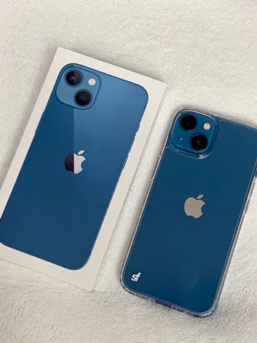 Vende-se este iPhone 13 novíssimo 