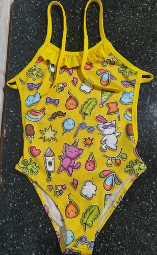 maiô amarelo infantil
