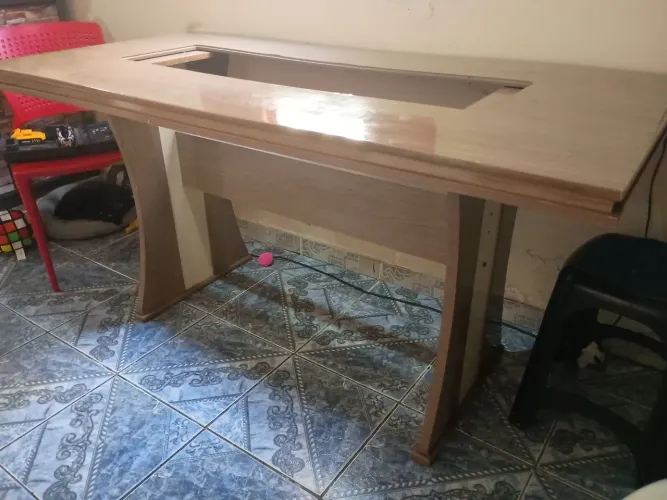 Mesa apenas a parte de cima com vidro novo!
