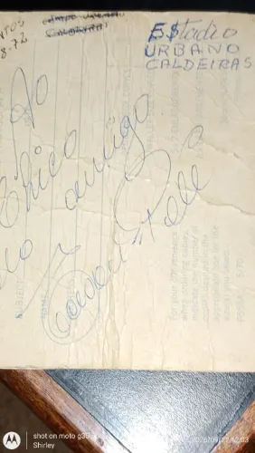 Uma foto do Pelé autografada