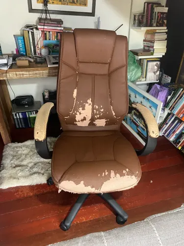 Cadeira confortável para escritório.