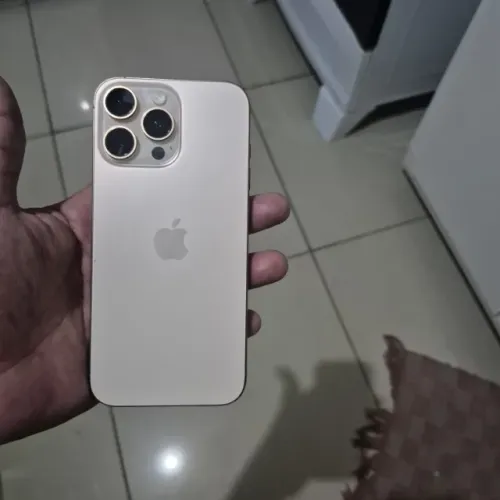 iPhone 16 Pro Max 256GB - Estado de Novo | Muito Conservado