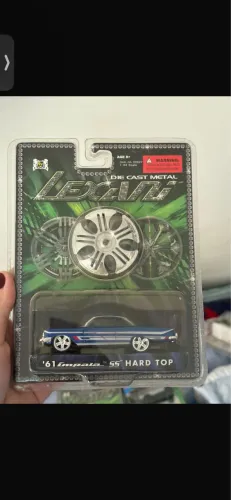 miniatura Lexani '61 Impala SS Hard Top