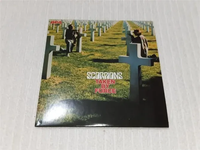 Scorpions - Taken By Force - Cd Papersleeve Importado Russia