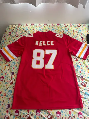 BLUSA FUTEBOL AMERICANO TRAVIS KELCE TAMANHO P PARA HOMEM
