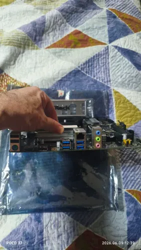 Placa mãe asrock Phantom gamming 4 B660M