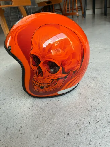 Capacete urban aberto