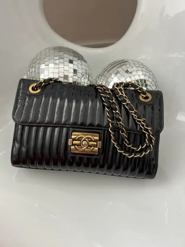 Bolsa Chanel Vintage Flap Boy