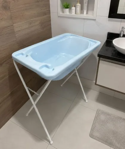 Banheira com suporte