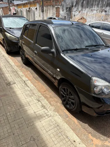 Renault Clio Hi-flex 1.0 16V 5P 2011