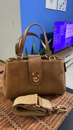 Linda Bolsa em couro Luz da lua