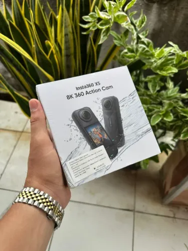 Câmera Insta x5 360 Lacrada Pronta Entrega