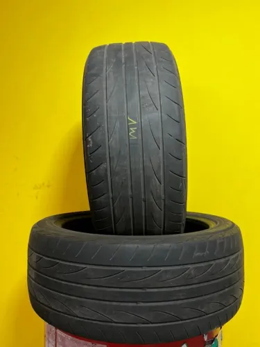 Pneus 235/45R19 Yokohama Meia Vida - R$ 250.00 O Par