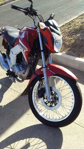 Titan 150 2015 segundo dono
