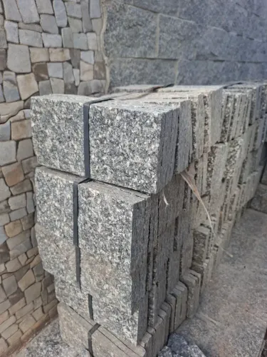 Pedra Miracema M²