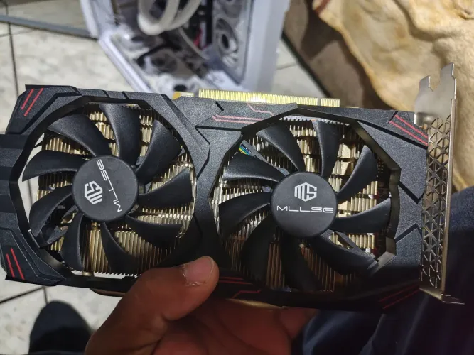 580 8gb 2048sp