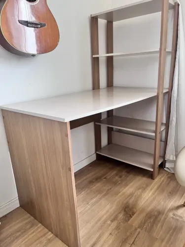 MESA DE ESCRITÓRIO