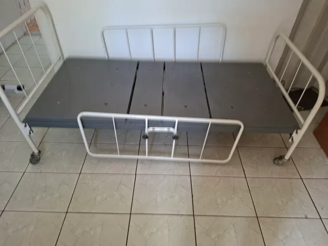Cama hospitalar 