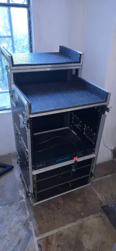 Case rack de perifericos