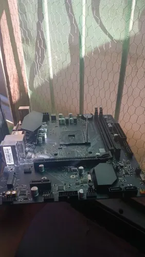 Placa mae a520 challenge