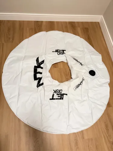 Boia aquática jetski