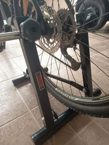 Rolo de treino articulado