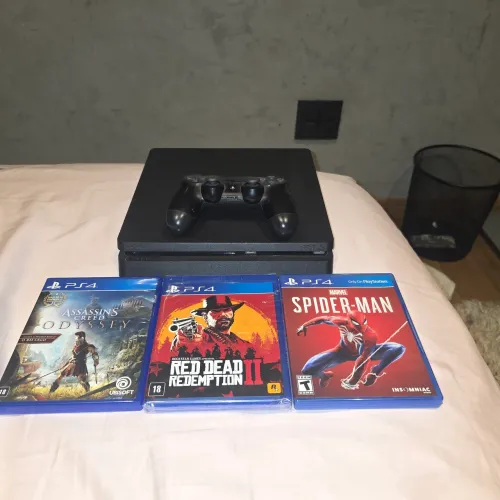 Ps4 slim 500gb +3 jogos
