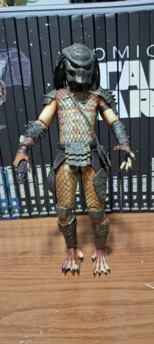 Bonecos Predador Mcfarlane 
