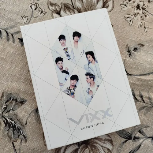 VIXX - Álbum Super Hero.