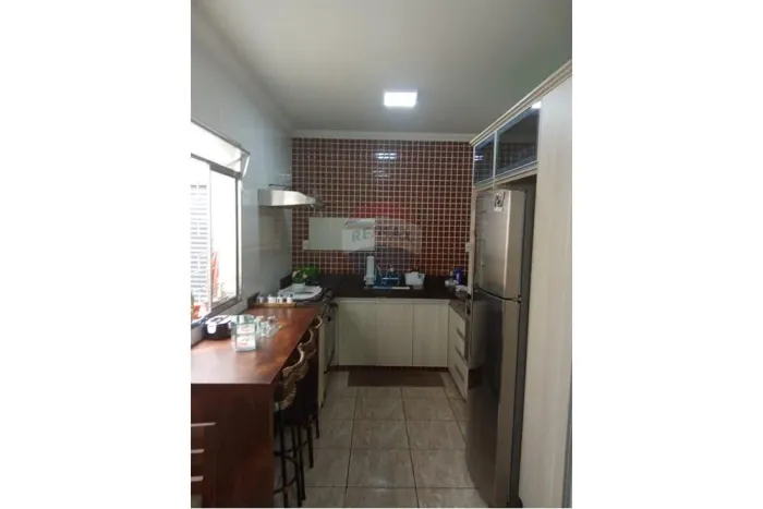 Charmosa Casa à Venda em Jardim Vila Rica, Lavras