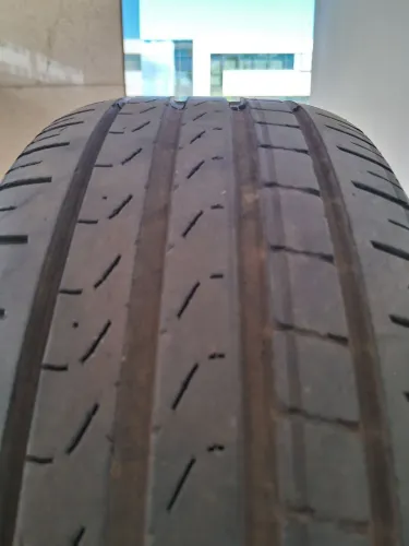 Vendo pneu 195/55 R16