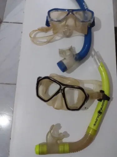 Kit duas mascaras snorkel