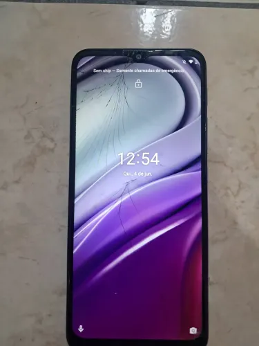 Vendo moto g20 64gb com a tela trincada (aceito ofertas) 
