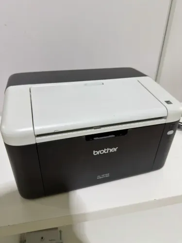 Impressora Brother 1212w 220v novinha 