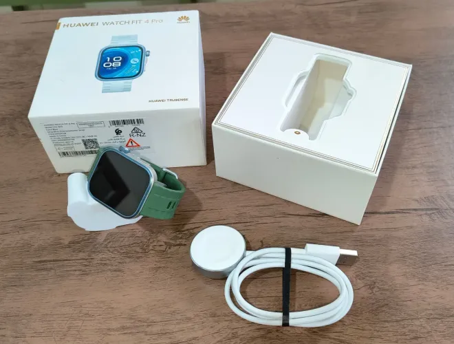 Vendo smartwatch Huawei fit 4 Pro