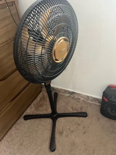 Ventilador de pé