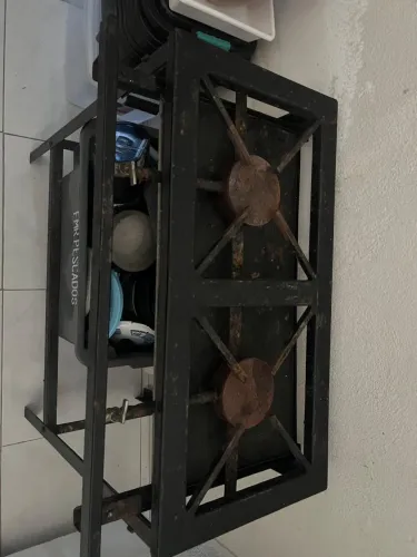 VENDO FOGÃO INDUSTRIAL 2 BOCAS