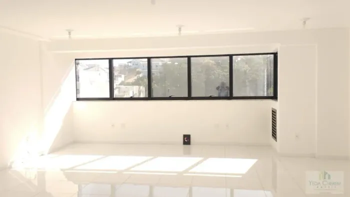 Sala Comercial à Venda e para Locação em Coqueiros 49m² | Empreendimento Moderno