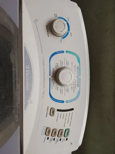 Máquina de Lavar Electrolux