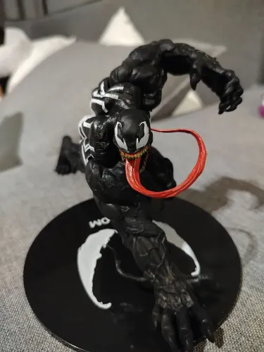 Boneco / Estátua - Venom Homem-Aranha 15 cm de largura