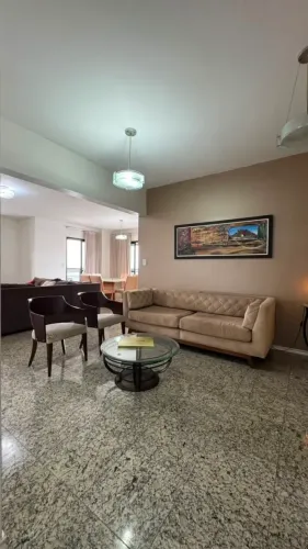 Jeanne Cidade vende apt 4/4 sendo 2 suítes no Umarizal