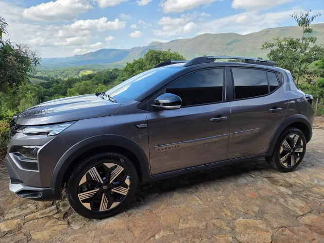 Renault Kardian ICONIC 1.0 TB 12V 5P AUT. 2026