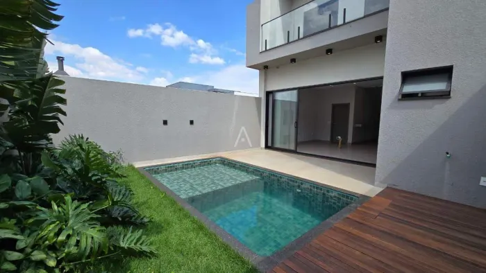 Sobrado com 3 suítes e piscina no Tocantins